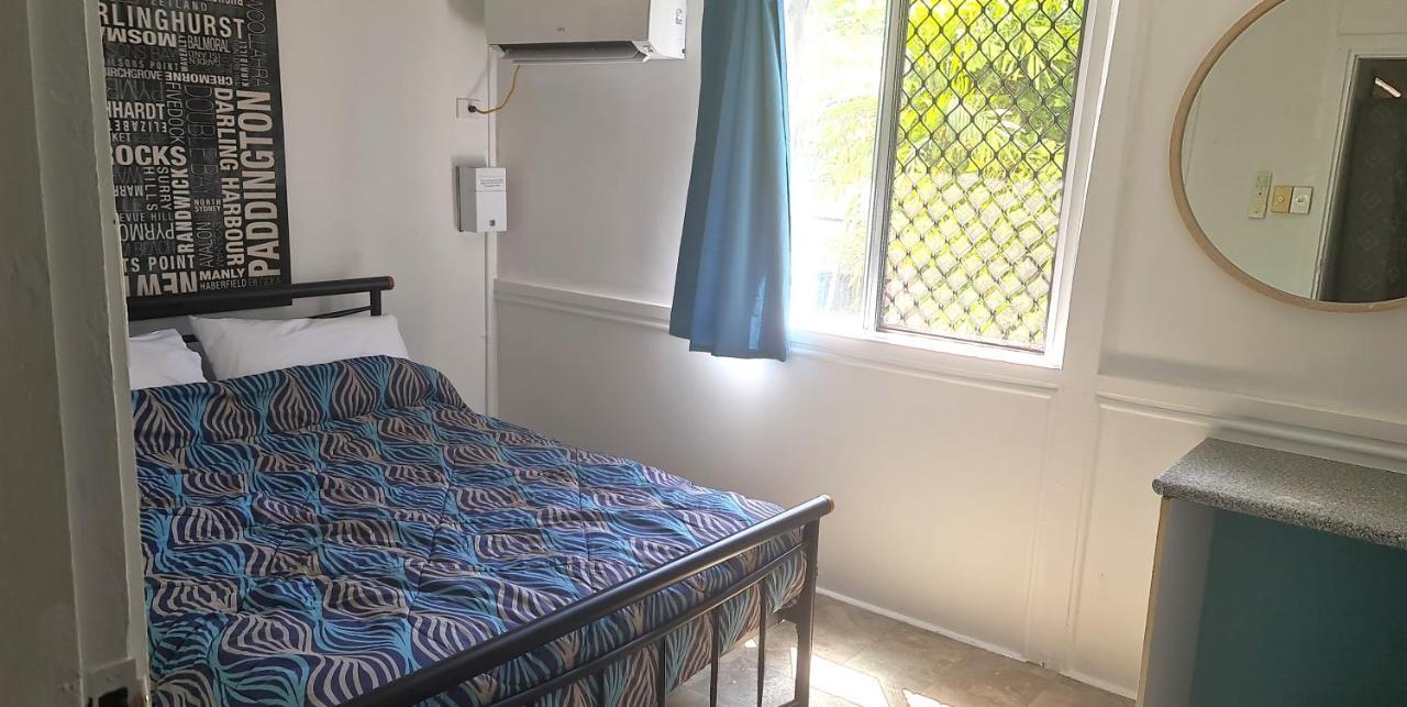 แคสอะเวย์ แบ็คแพกเกอร์ Hostel แคนส์ ภายนอก รูปภาพ