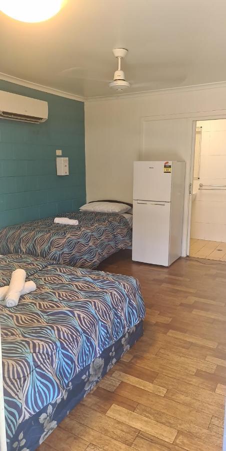 แคสอะเวย์ แบ็คแพกเกอร์ Hostel แคนส์ ภายนอก รูปภาพ