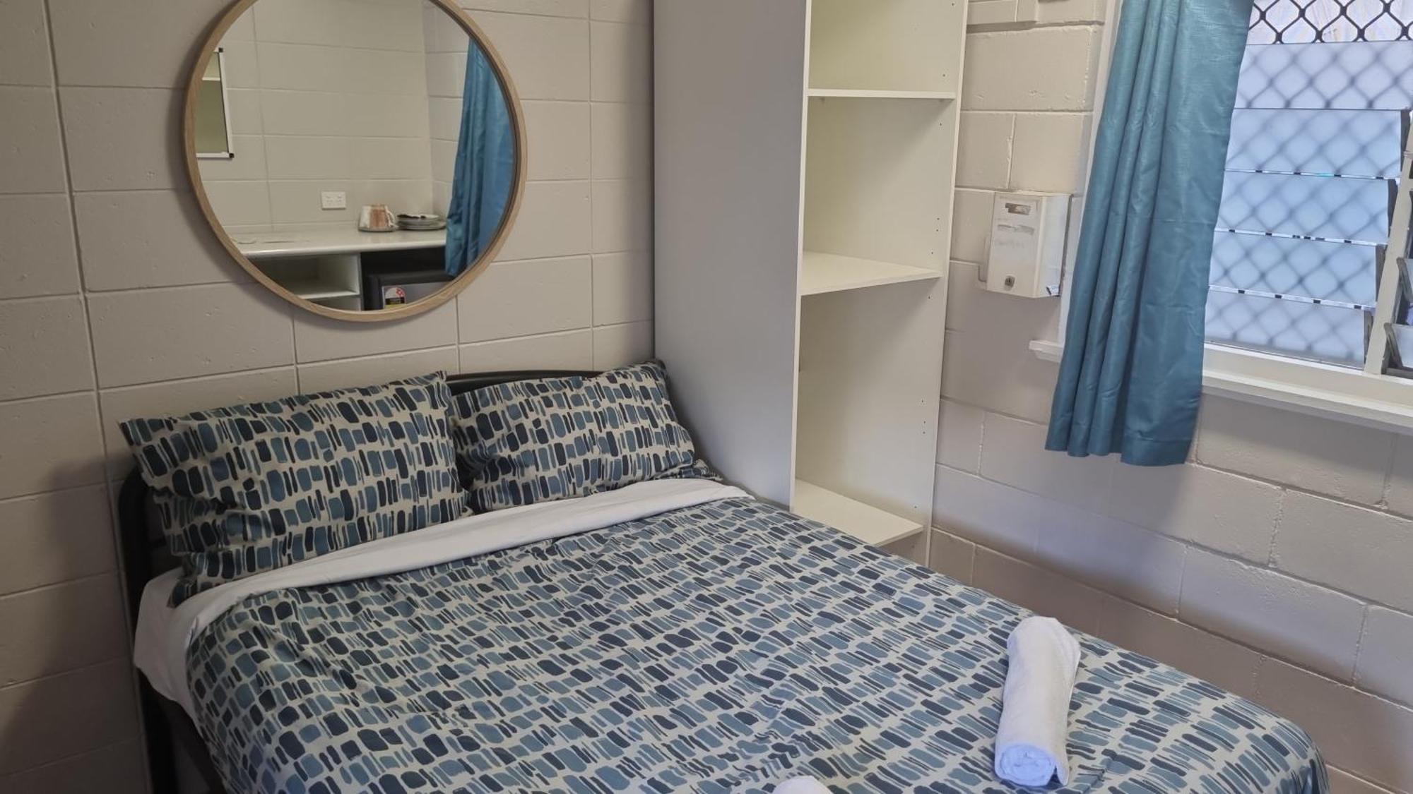 แคสอะเวย์ แบ็คแพกเกอร์ Hostel แคนส์ ภายนอก รูปภาพ