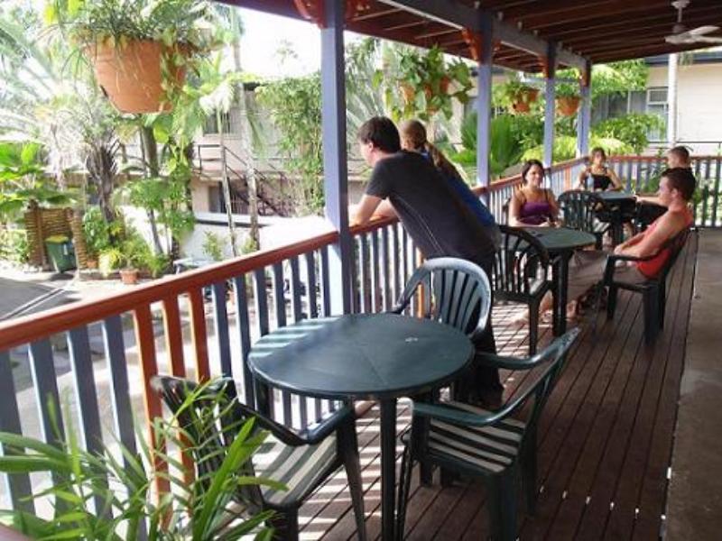 แคสอะเวย์ แบ็คแพกเกอร์ Hostel แคนส์ ภายนอก รูปภาพ