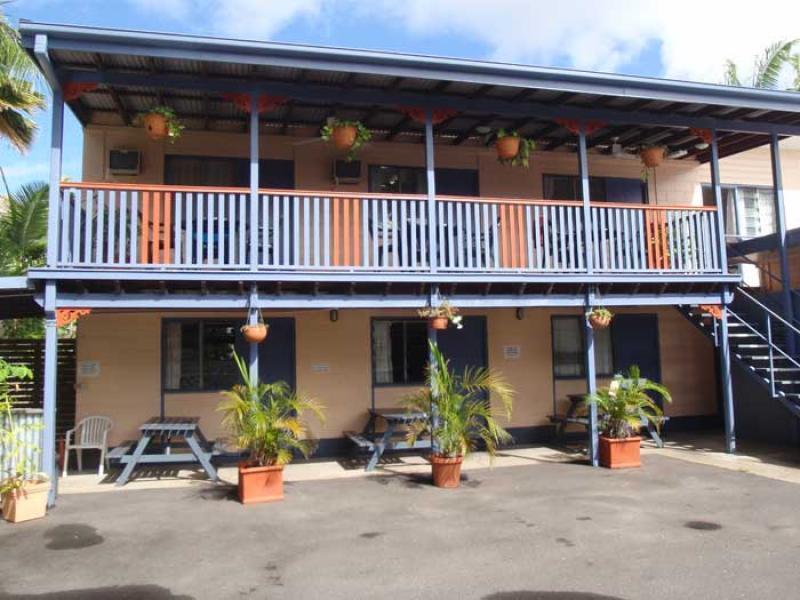 แคสอะเวย์ แบ็คแพกเกอร์ Hostel แคนส์ ภายนอก รูปภาพ