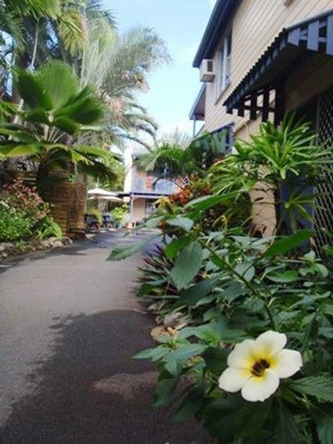 แคสอะเวย์ แบ็คแพกเกอร์ Hostel แคนส์ ภายนอก รูปภาพ