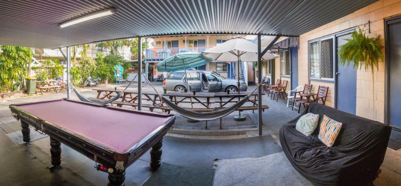 แคสอะเวย์ แบ็คแพกเกอร์ Hostel แคนส์ ภายนอก รูปภาพ