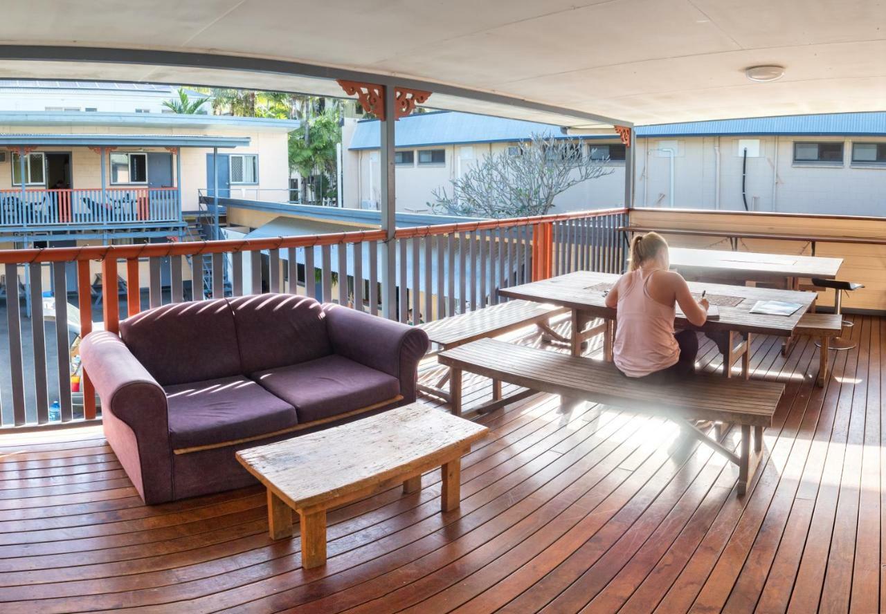 แคสอะเวย์ แบ็คแพกเกอร์ Hostel แคนส์ ภายนอก รูปภาพ